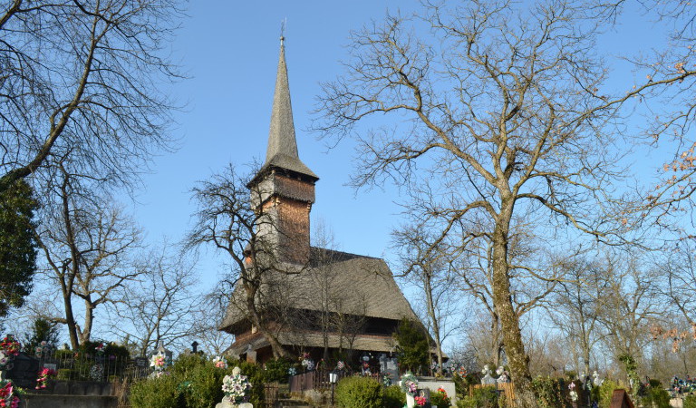 la iglesia de madera Desesti Maramures