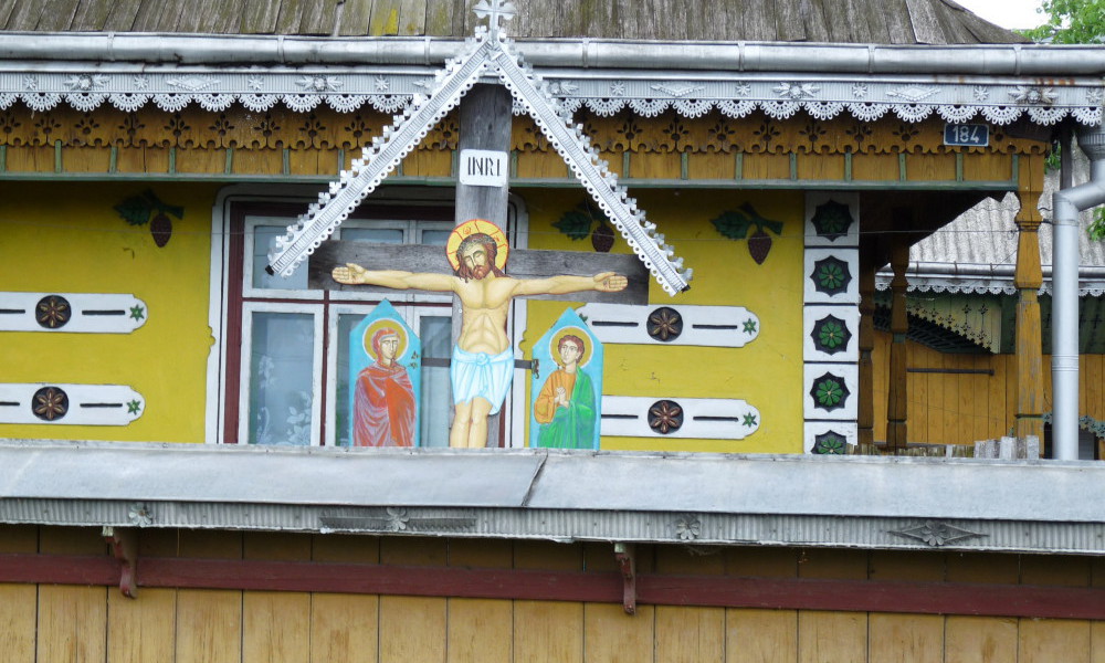 casas tipicas de bucovina