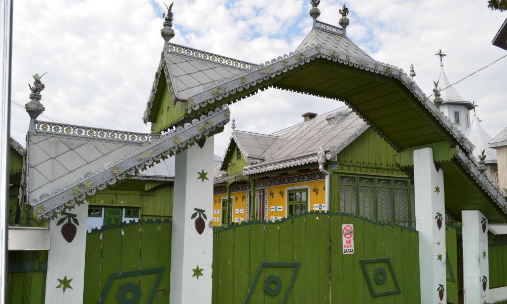 casas tipicas de bucovina