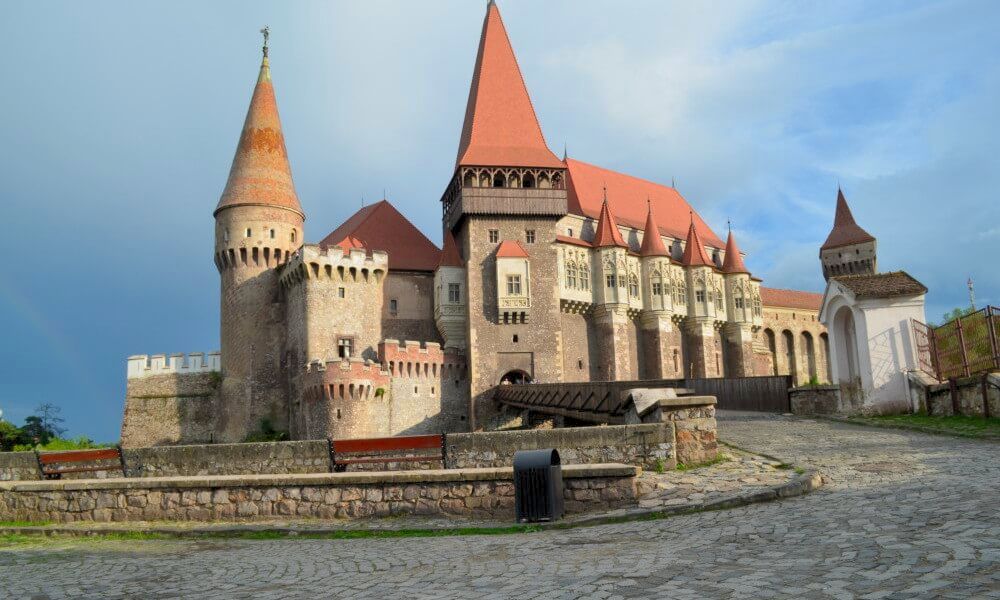 el castillo de Hunyad o Corvin Transilvania