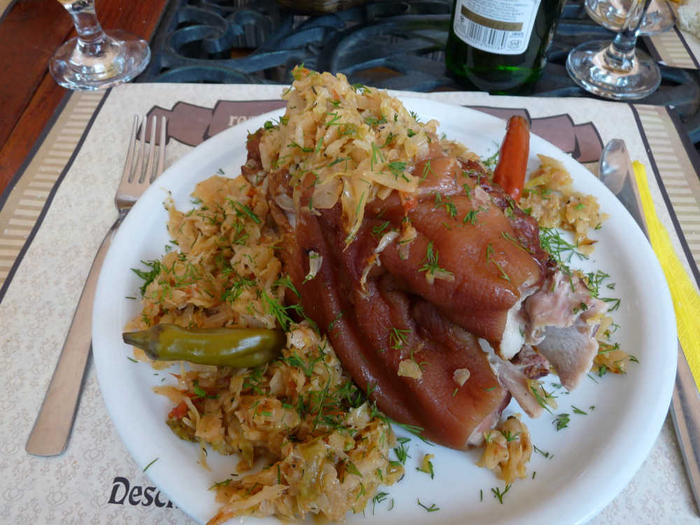 cena tradicional casa rural carpatos