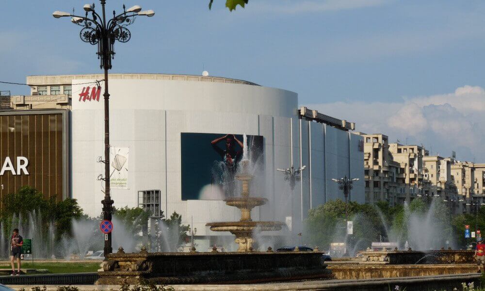 visitas guiadas en espanol Bucarest, avenida de la union, bucarest Rumania