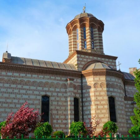 Bucarest, La iglesia curtea veche