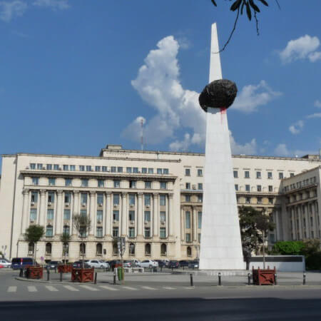 Bucarest, La plaza de la revolucion