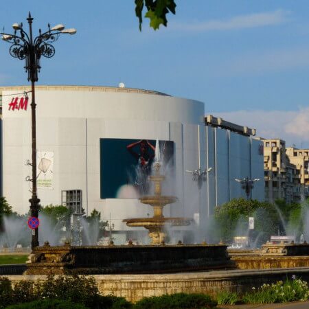 Bucarest, La plaza de la union