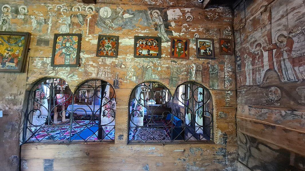 La iglesia de madera de Budesti Maramures