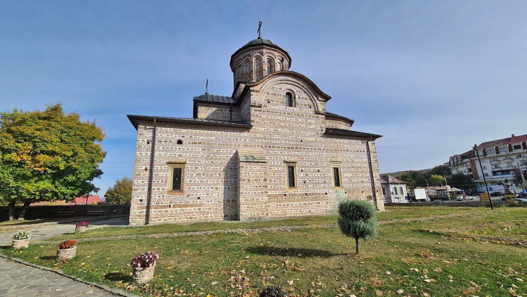 Iglesia domneasca San Nicolas Curtea de Arges