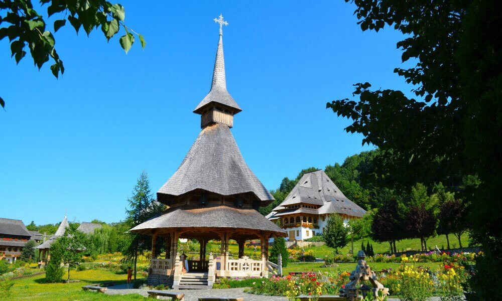 Fotos del Monasterio de Bârsana Maramures.