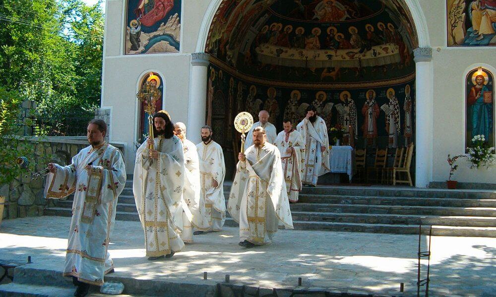 El Monasterio de Crasna, Rumania. Iglesia pintada de Crasna, Rumania.