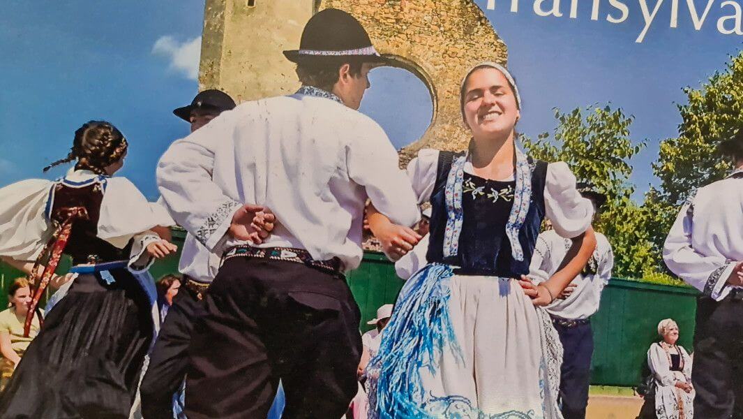 danzas sajonas en viscri transilvania