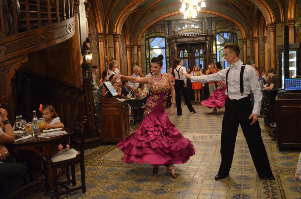 restaurante Caru cu bere