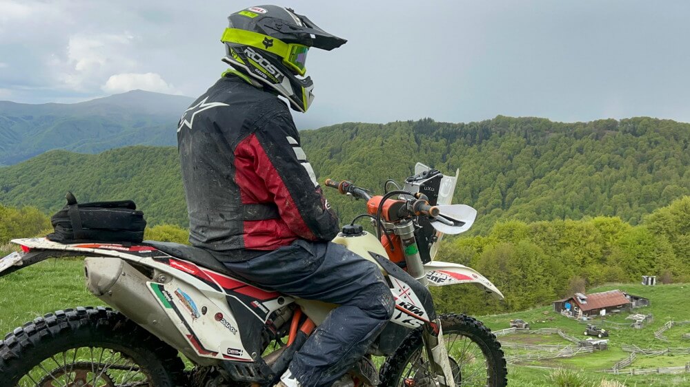 viaje en moto enduro a Rumania viaje en moto enduro a Rumania