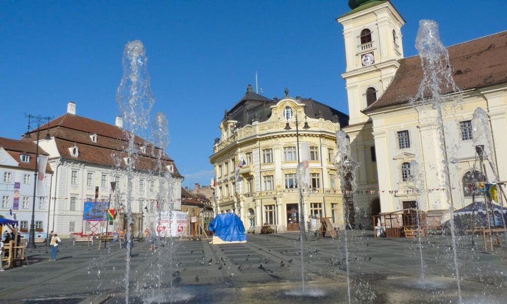 lugares imprescindibles de Sibiu: la Plaza mayor