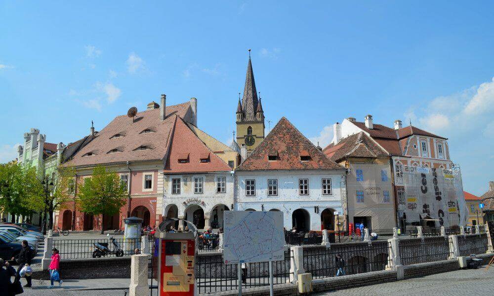 lugares imprescindibles de Sibiu: la Plaza menor