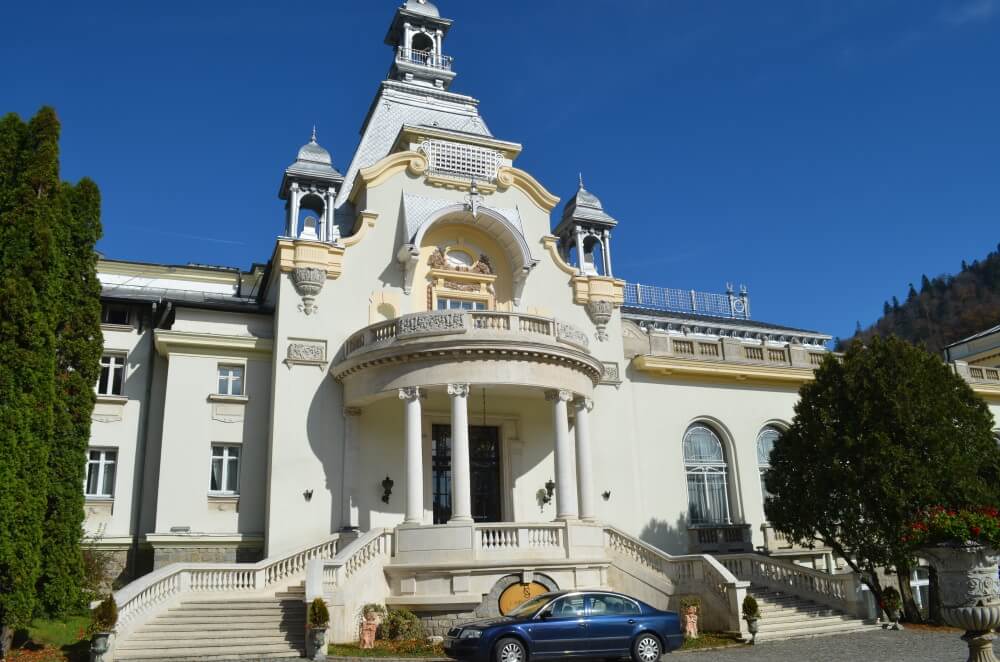 el Casino Real de Sinaia