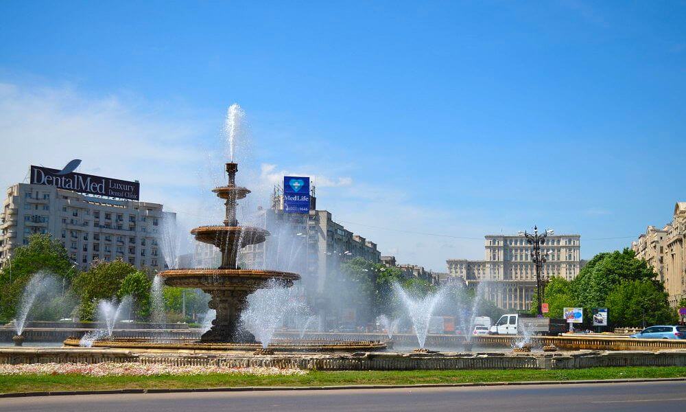 tour Bucarest religiosa