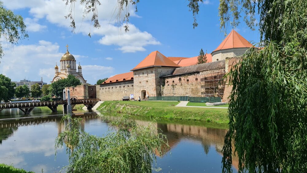 transilvania turismo fortaleza fagaras